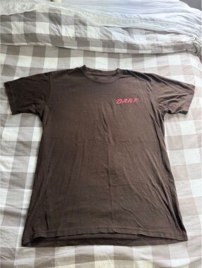 Men's Shirt | Short Sleeve Tee | DARE | Size Large